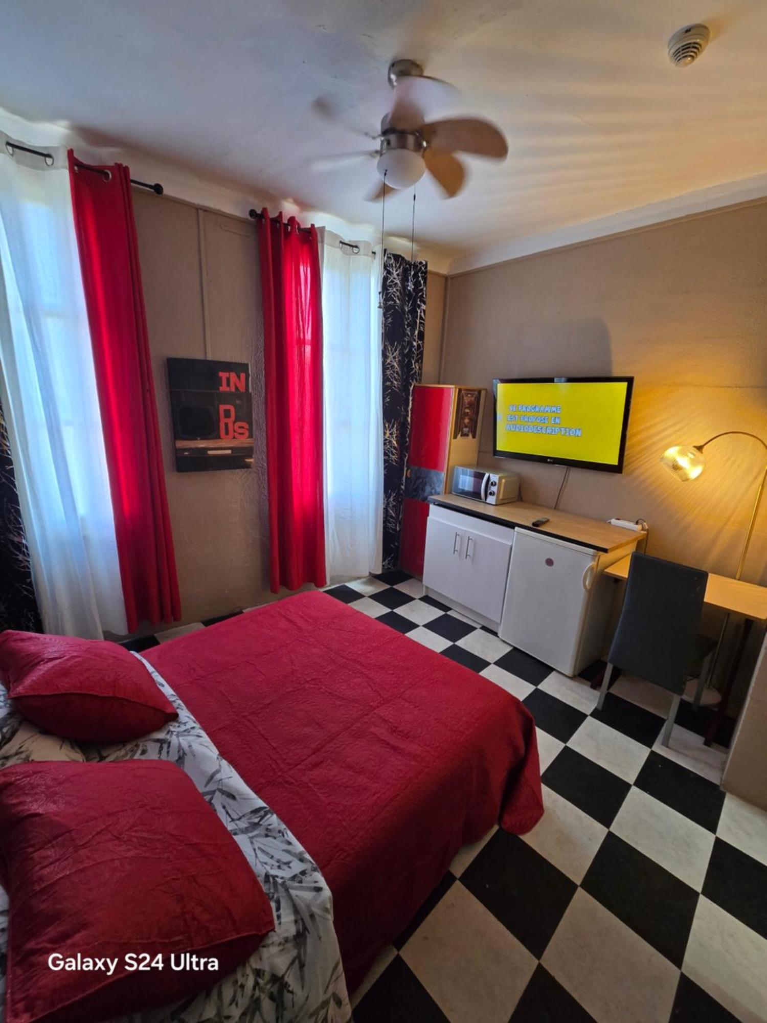 Hotel Des Allées 3*