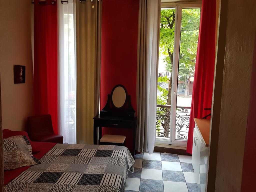 Des Allées 3*