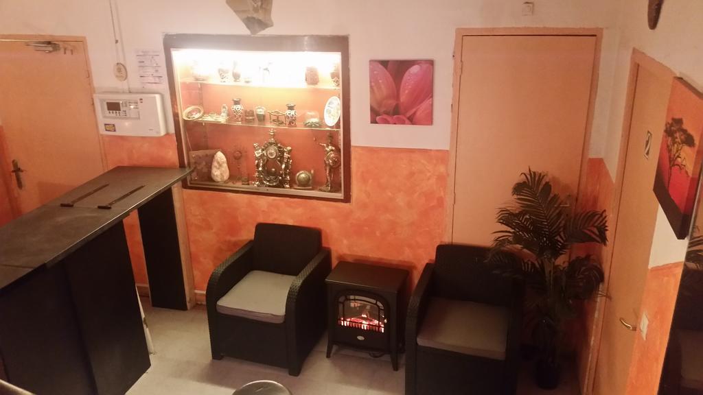 Des Allees Hotel Marseille