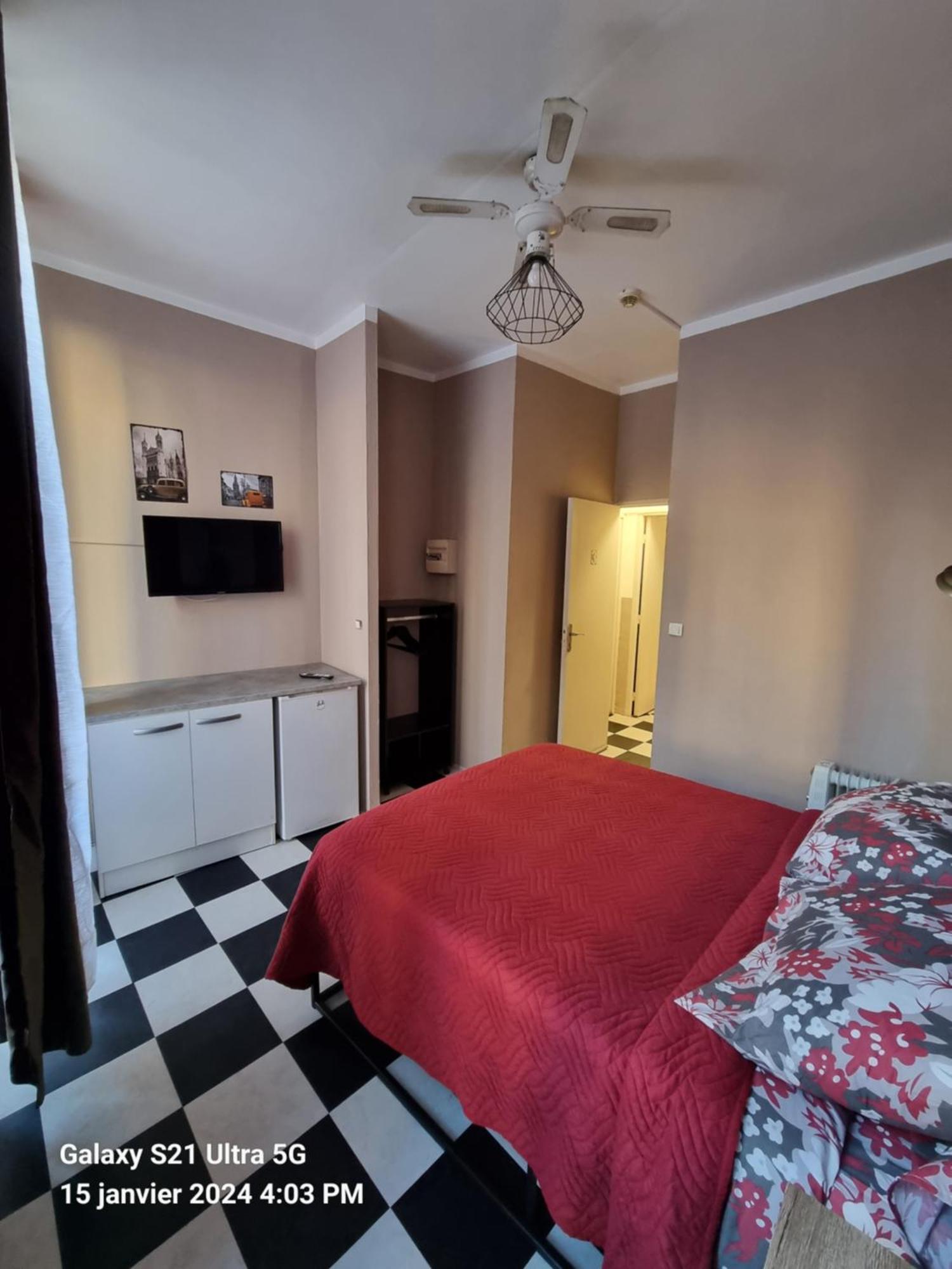 Des Allees 3* Marseille