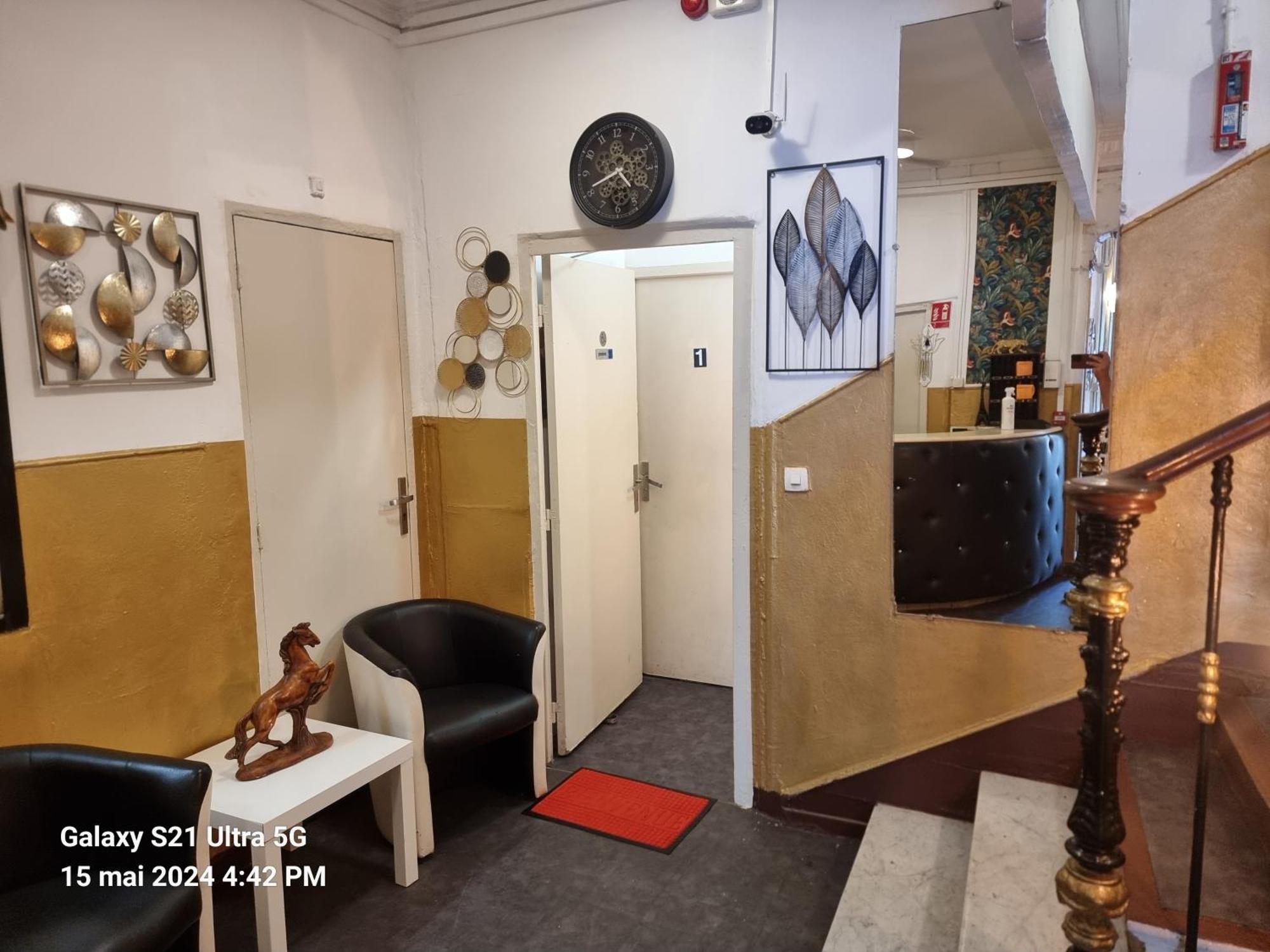 Des Allees Hotel